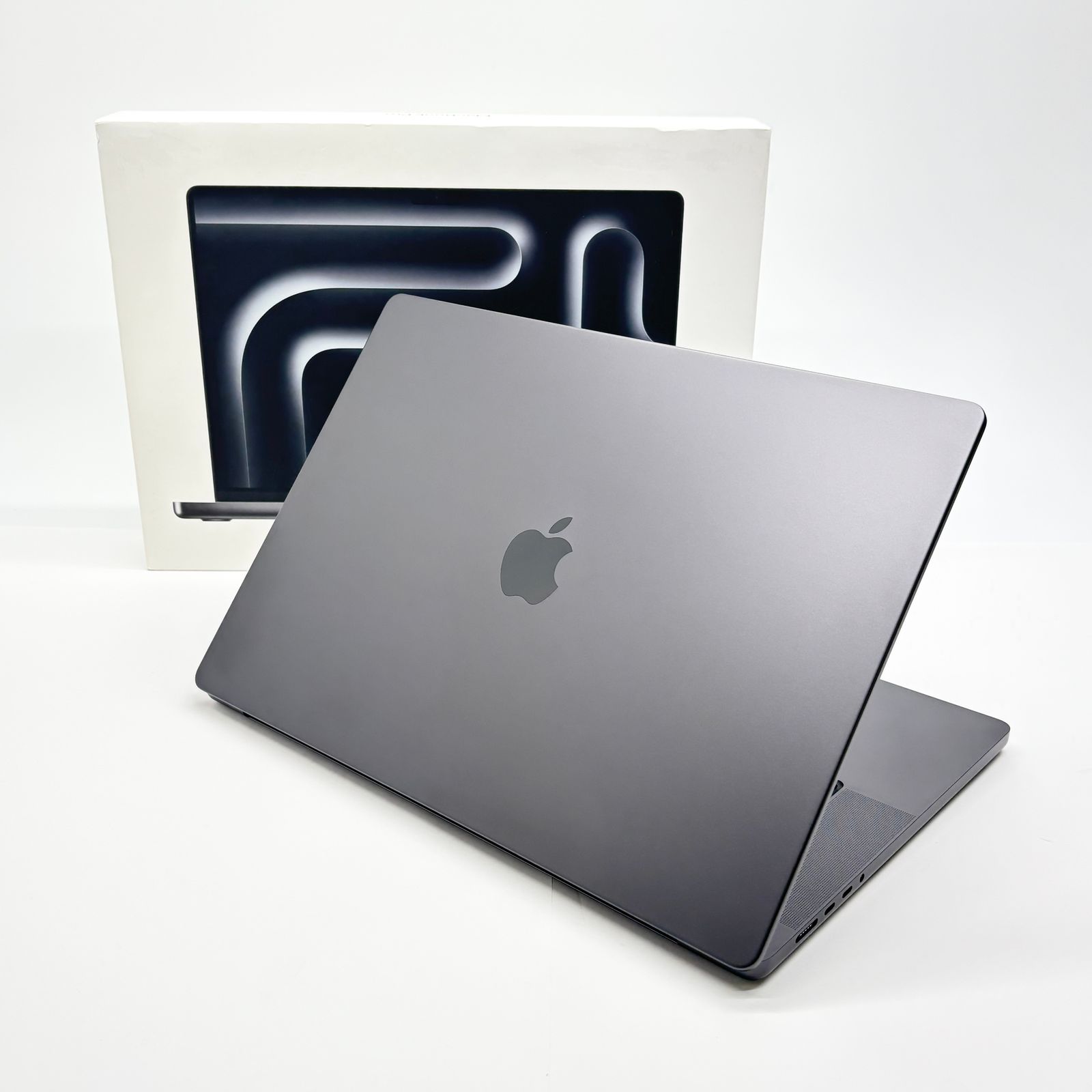 美品 MacBook Pro 16 M3 Pro 36GB 512GB スペースブラック - メルカリ