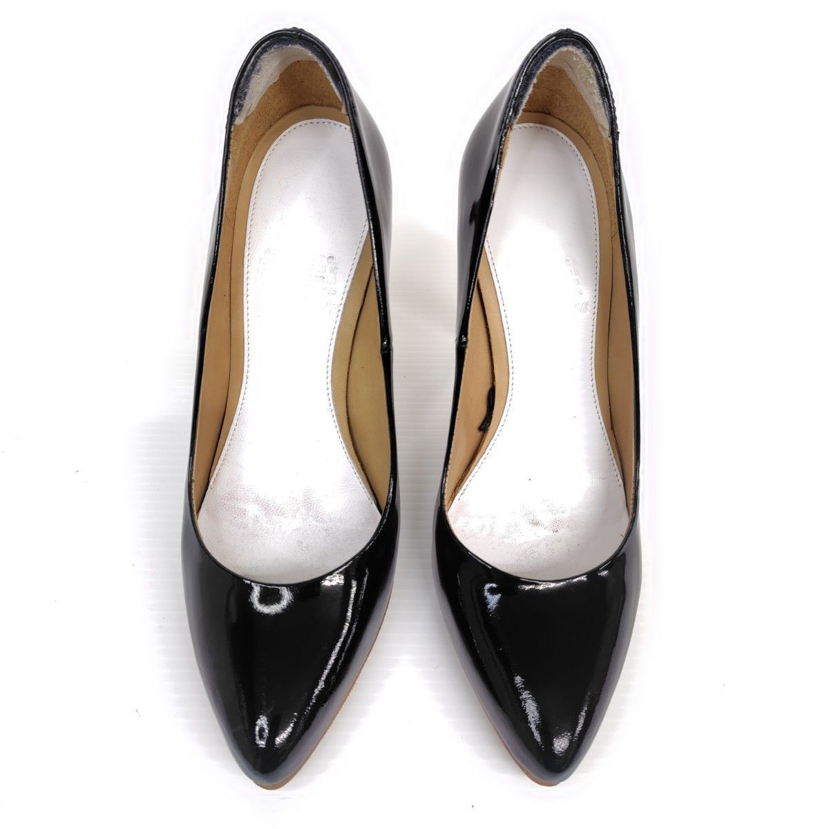 OneMall provides Mercari products: Maison Martin Margiela HM