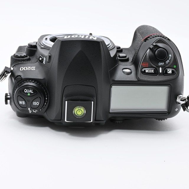Nikon ニコン D200 ボディ シャッター数9057 良品＞Nikon D200 ボディ｜シャッター数16,000枚｜付属品完備｜堅牢