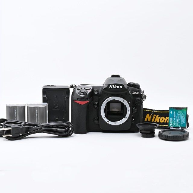 良品＞ Nikon D200 ボディ｜シャッター数 13000枚｜付属品完備 【公式