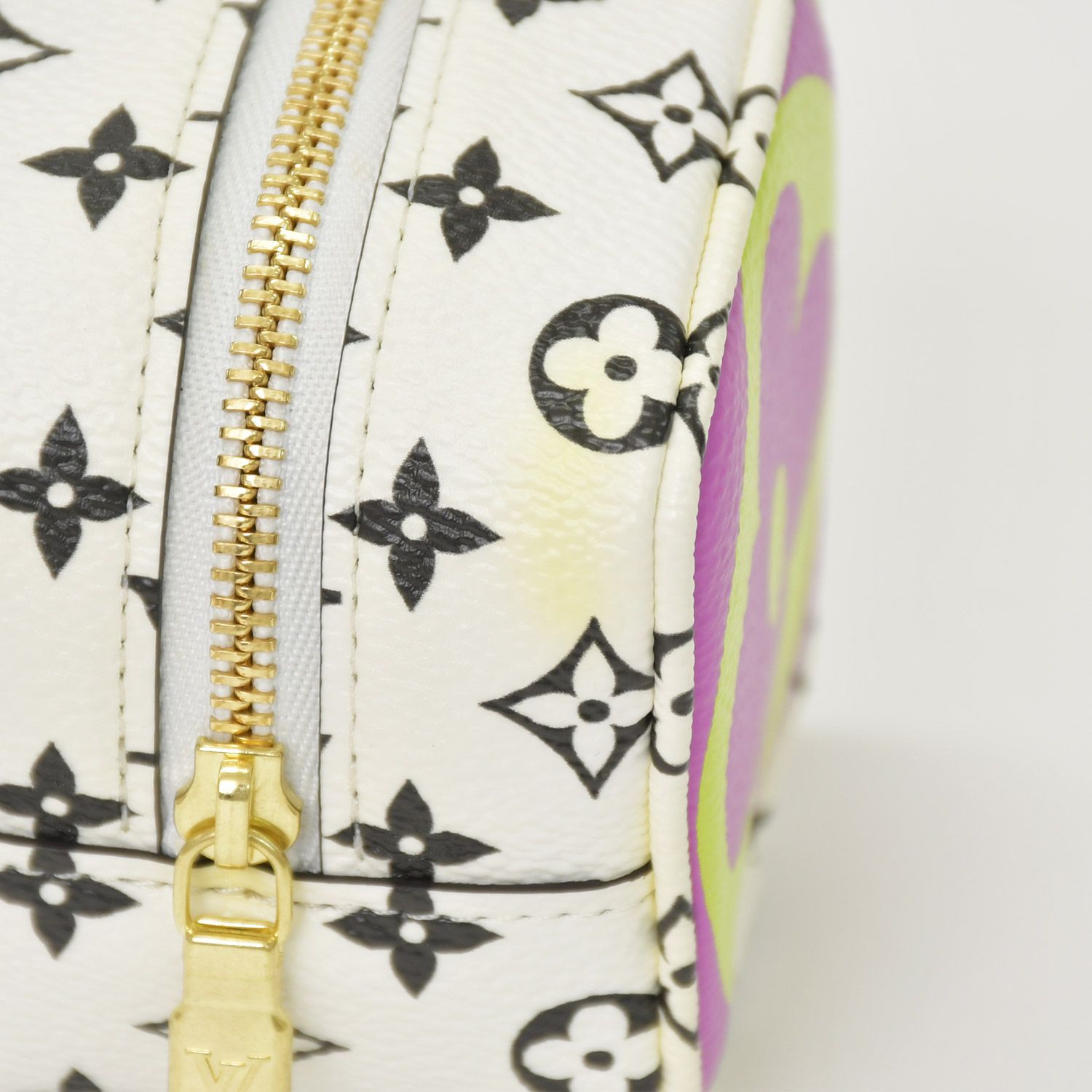 LOUIS VUITTON ルイヴィトン モノグラム ジャイアント ポルトモネ 