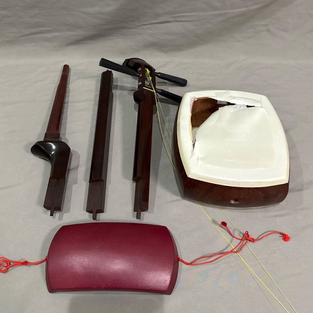 ジャンク品】三味線 中棹 東さわり 地唄 和楽器 バチ べっこう風 撥 弦 