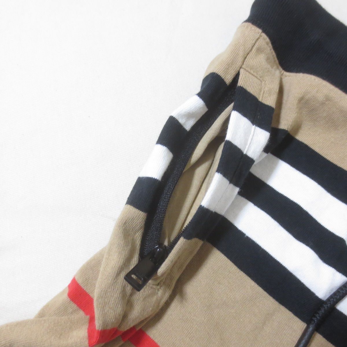BM181 BURBERRY バーバリー ベージュ ボーダー スウェット パンツ 8Y