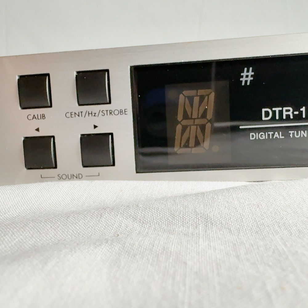 KORG コルグ DTR-1 ラックチューナー LEDディスプレイ 高精度