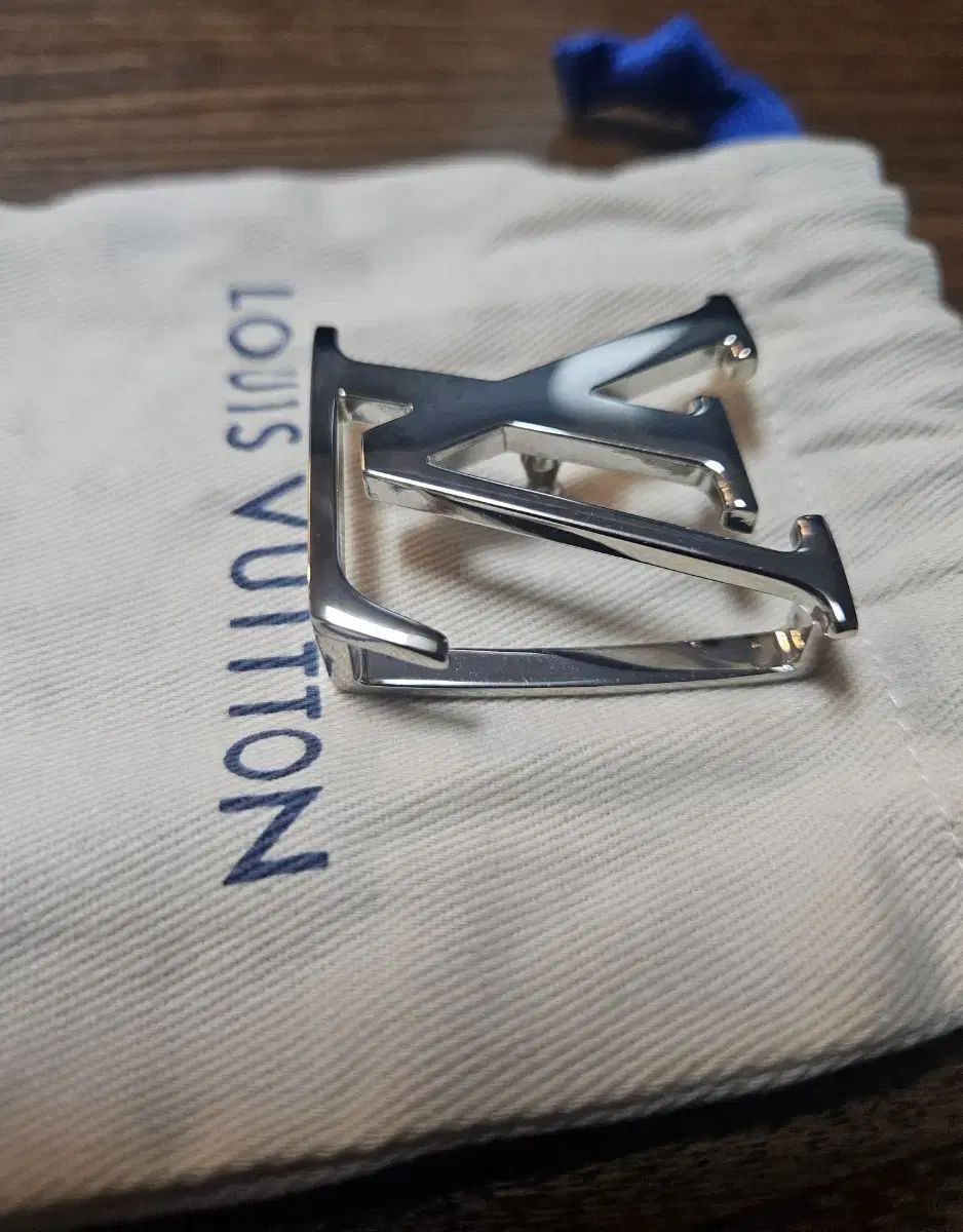 Buy from Japan Easily