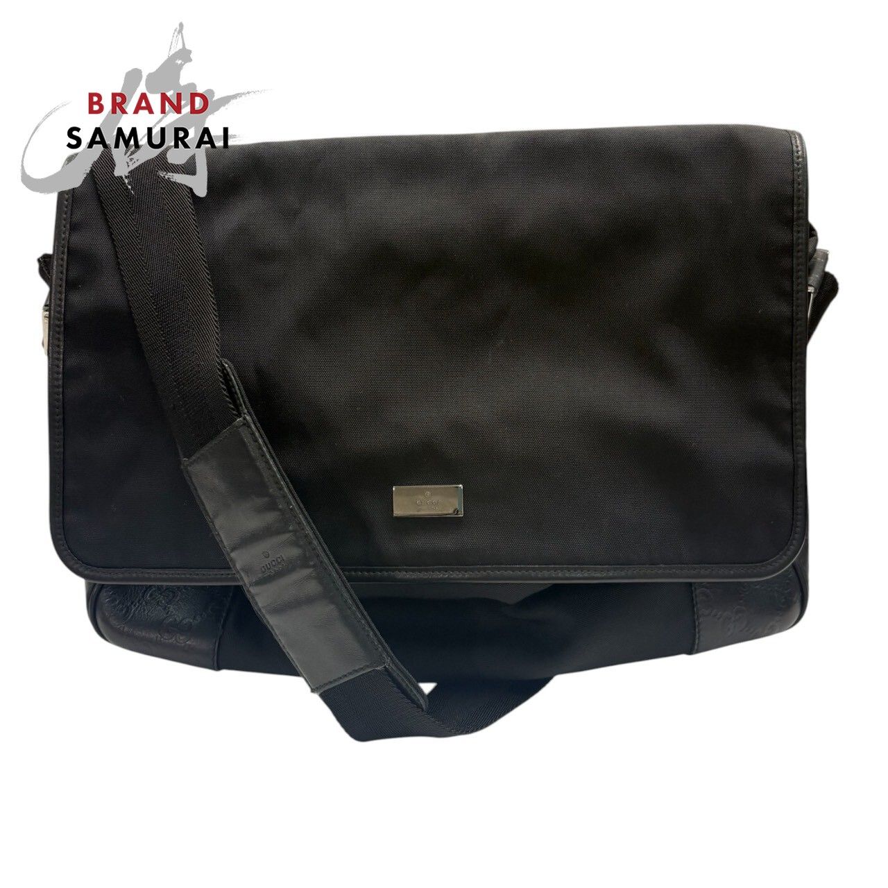 Gucci ショルダーバッグ ブラック グッチワンショルダーバッグ GUCCI グッチ GGエンボス ブラック シルバー金具 ナイロン/レザー