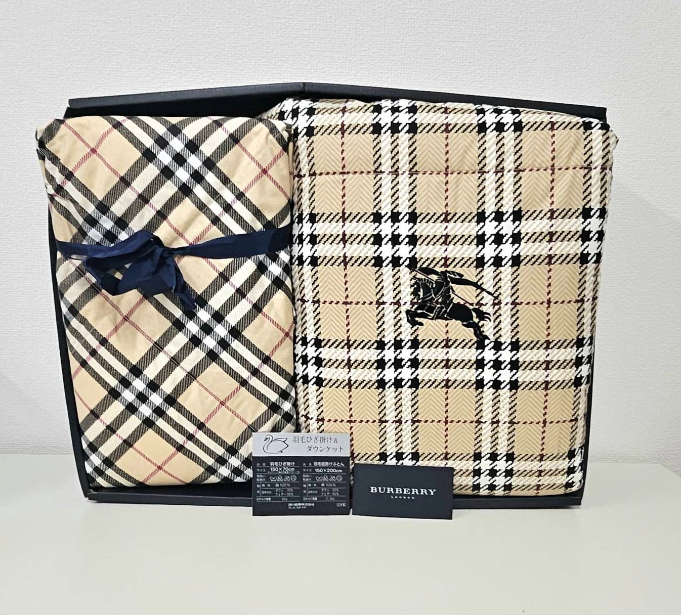 バーバリー　ひざ掛け　ダウン　ノバチェック　新品　未使用品　タグ付き　西川 M【新古品】最終値下価格 BURBERRY バーバリー 西川 コラボ 羽毛