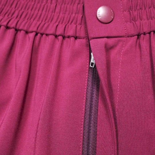 HYKE ハイク 23SS 日本製 STRECH WIDE LEG PANTS ストレッチワイドレグパンツ 231 - 13190 1(S) PLUM イージー ボトムス【新古品】【中古】【HYKE】 新品 HYKE ハイク 23SS 日本製 STRECH WIDE LEG PANTS ストレッチ
