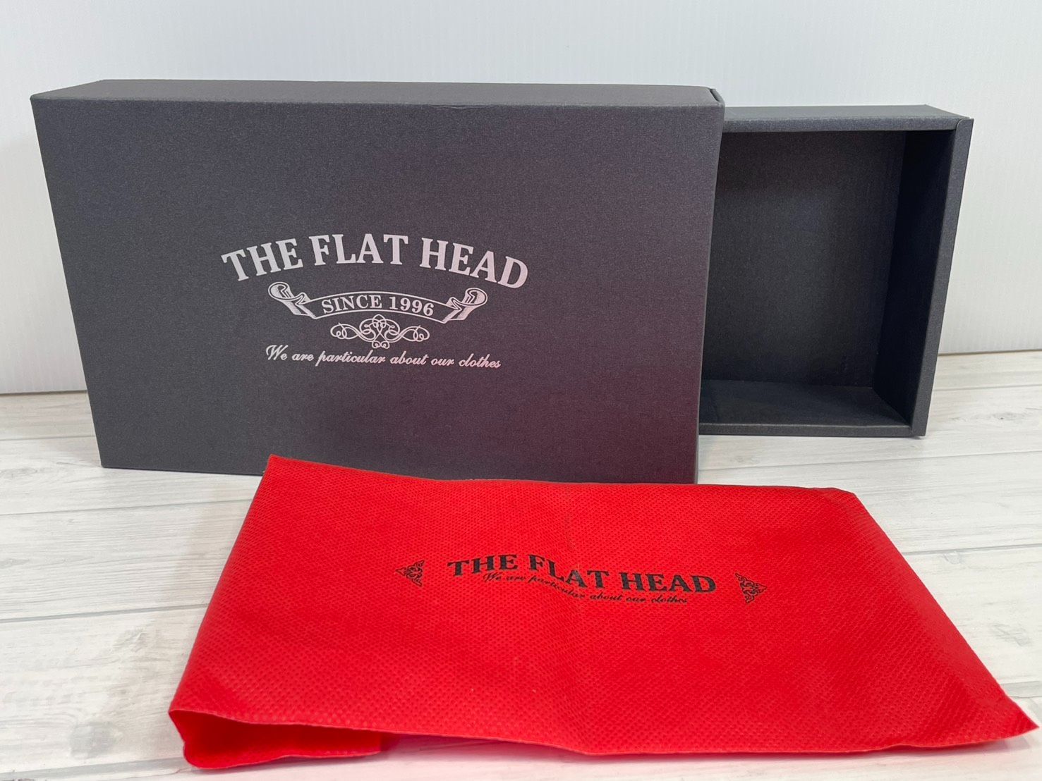 塩】希少品 超美品 The Flat Head フラットヘッド ジッピーウォレット 
