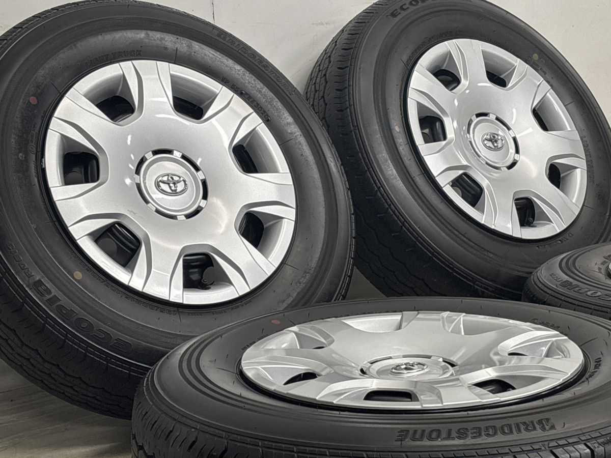 新車外し品 バリ溝】トヨタ 200 ハイエース 純正 15in 6J +35 PCD139.7 