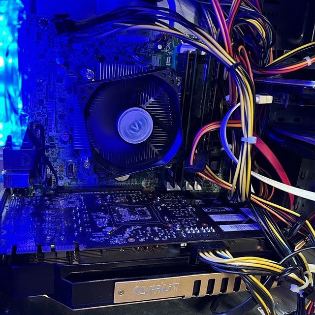 快適i7ゲーミングPC ヴァロラント/FF動作確認済 SSD付 - メルカリ