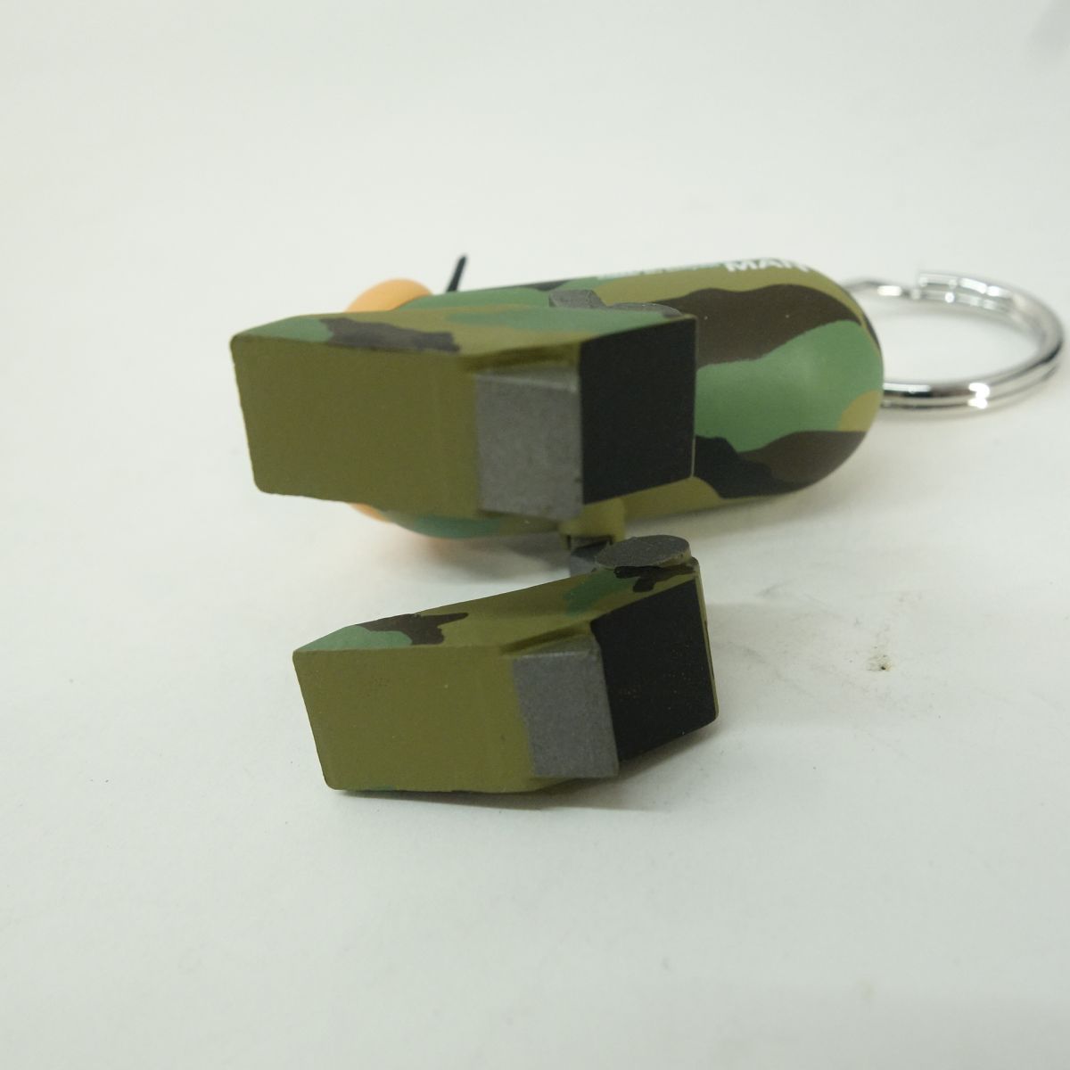 Supreme×JUNYA WATANABE シュプリーム ジュンヤワタナベ Bug Keychain