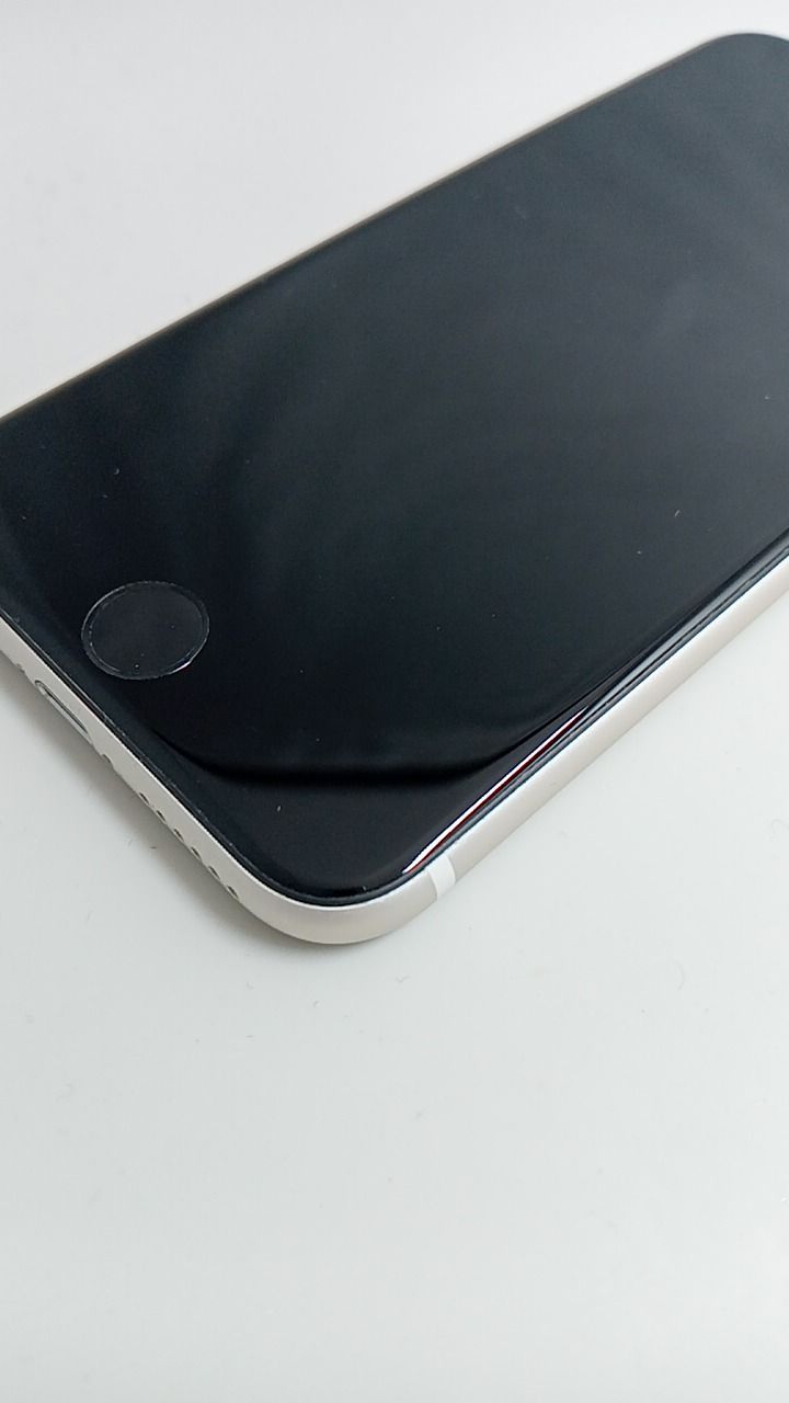 整備済！ iPhoneSE A2782 128GB スターライト 本体 SIMフリー 箱 