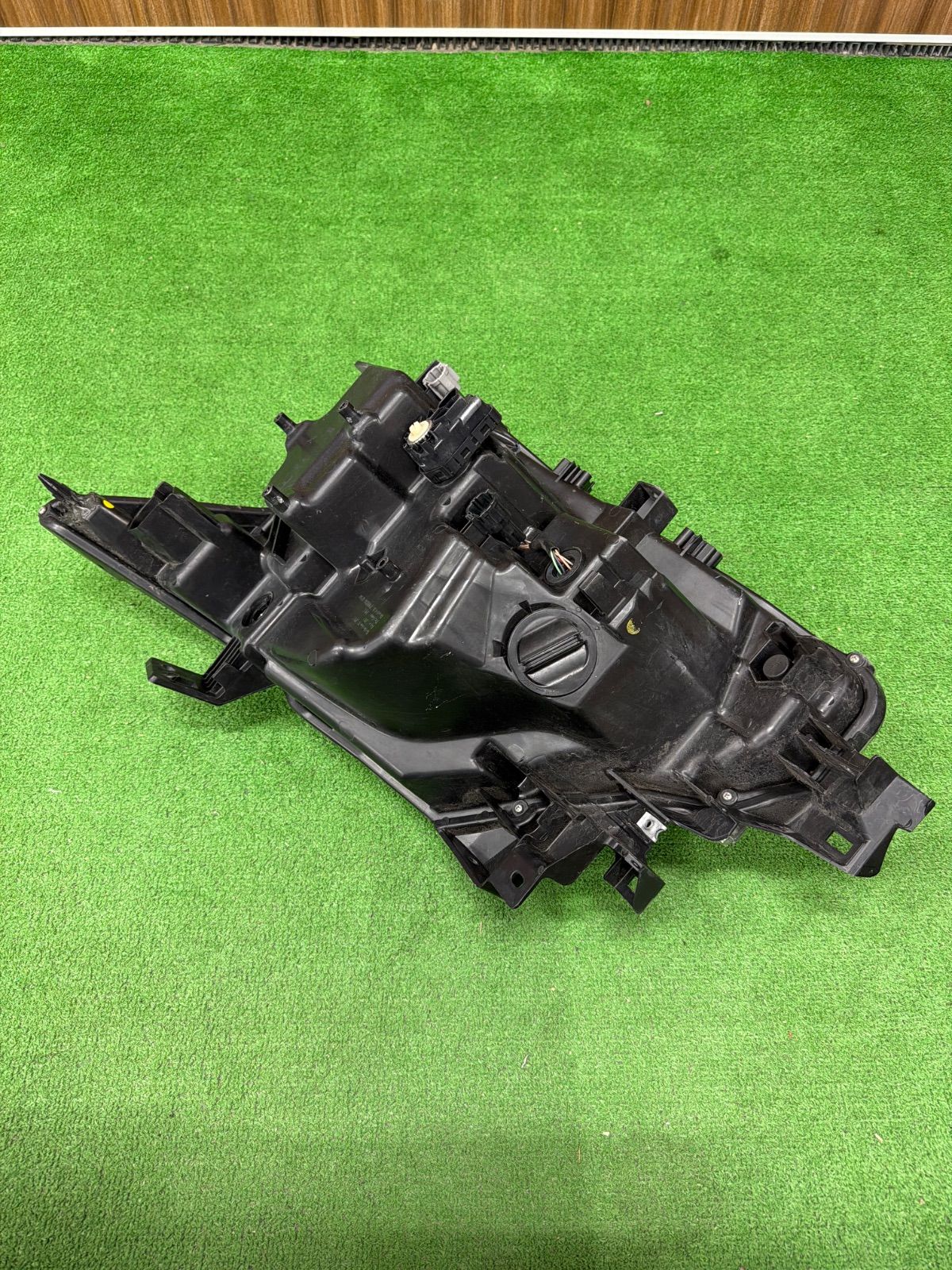 日産 エルグランド E52 純正 右側 ヘッドライト KOITO 100-23674 (371
