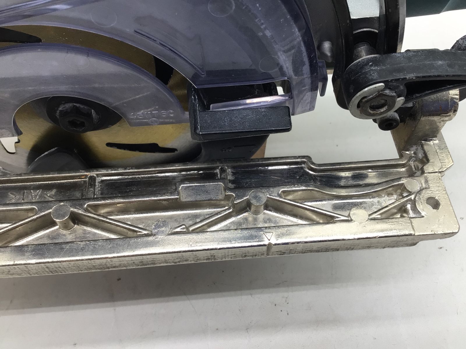 中古品】Makita/マキタ KS5200FX ☆ 125mm防じんマルノコ 逆勝手仕様 
