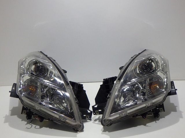 MPV ヘッドライト左右 HID キセノン LY3P 前期 P5620 ネ L208-51-041 