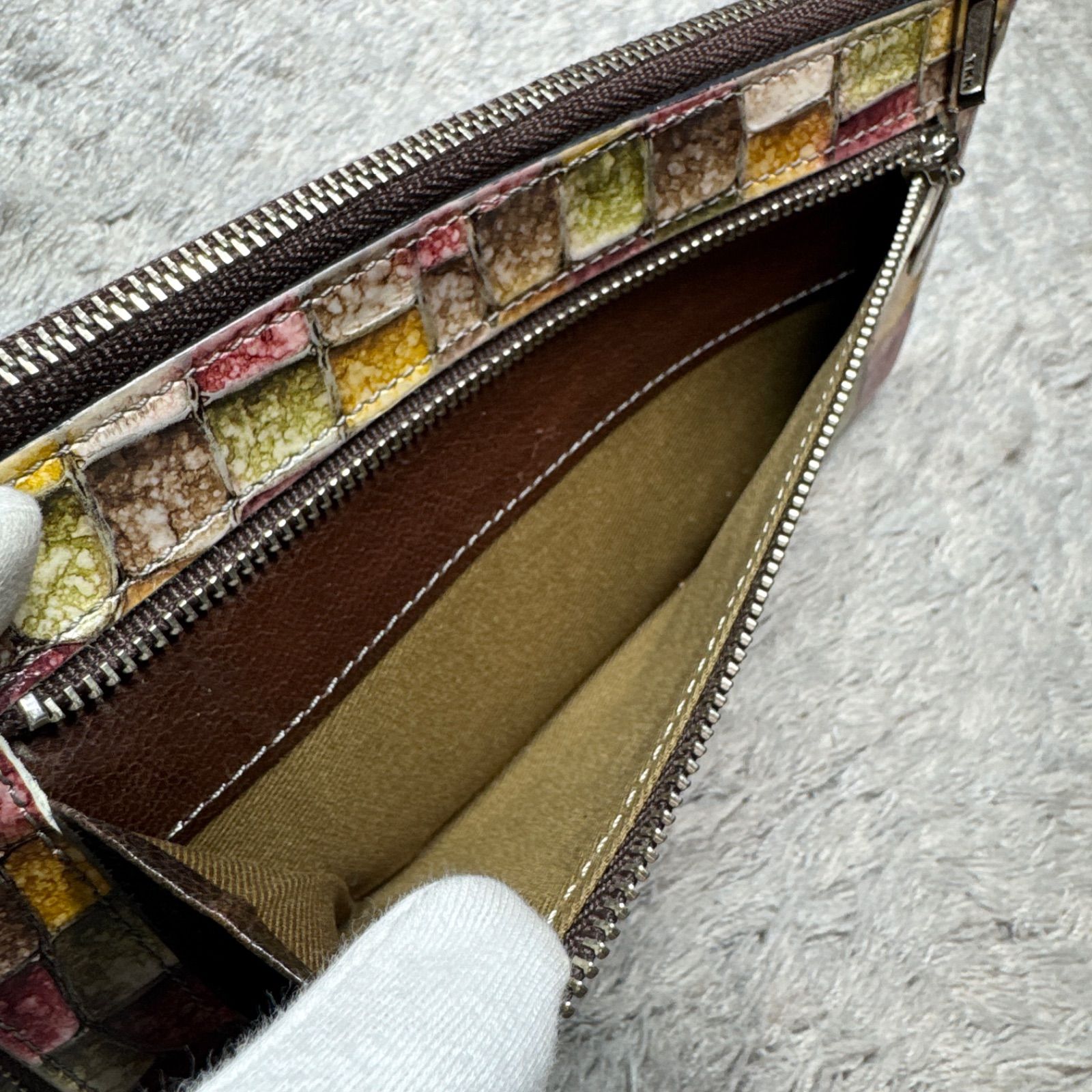 FU-SI FERNALLE フーシフェルナーレ 長財布 L字ファスナー エナメル 