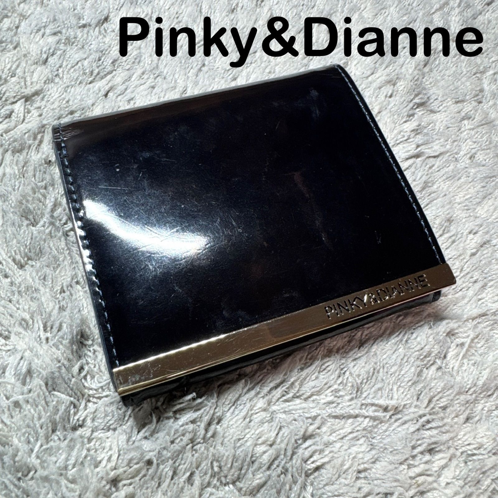 Pinky&Dianne ピンキーアンドダイアン 二つ折り財布 エナメル ブラック