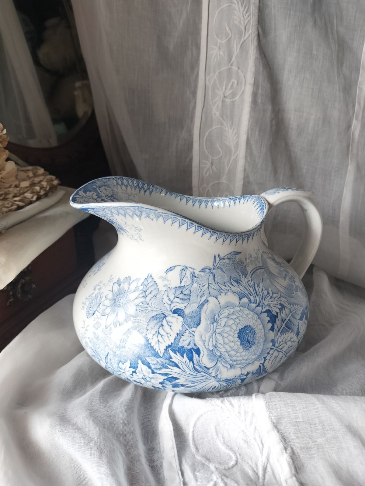 アンティーク　フランス　花柄 陶器 ピッチャー　美品　20世紀初頭 アンティーク フランス 花柄 陶器 ピッチャー 美品 20世紀初頭 - メルカリ