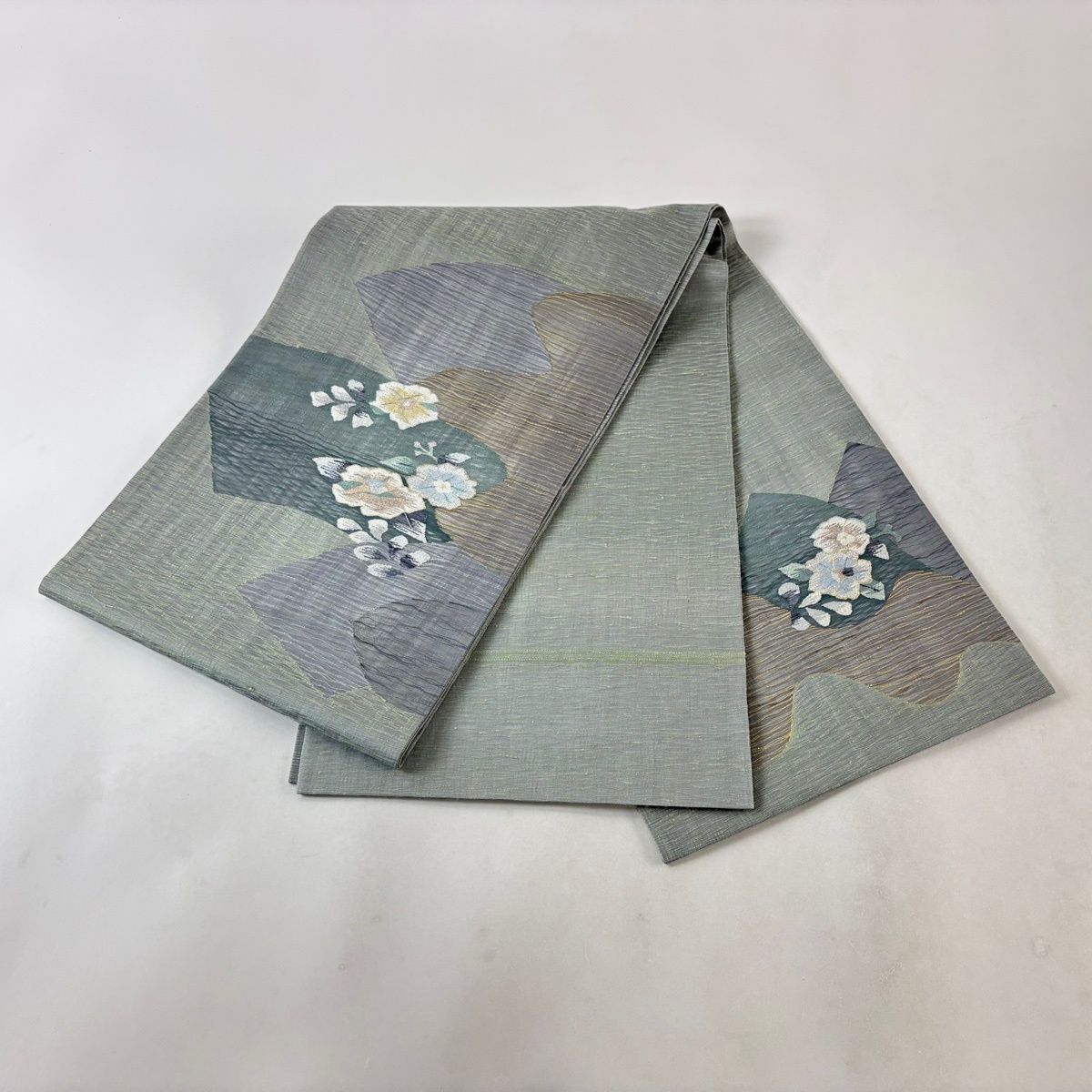 美品】 袋帯 秀品 夏紬地 草花 霞 金銀糸 灰緑 お太鼓柄 正絹 【中古 