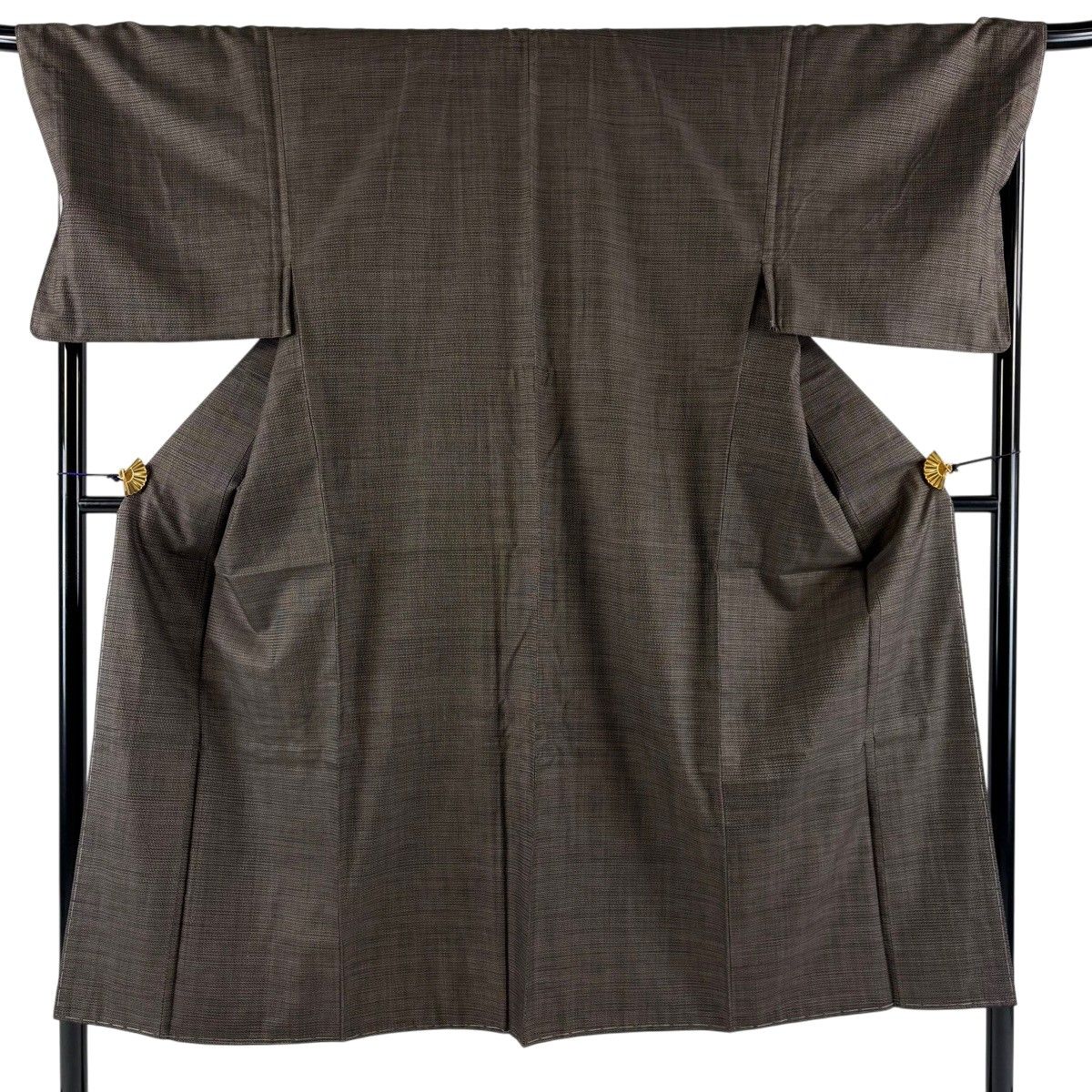 【美品】 男着物 身丈146cm 裄丈72cm M 袷 アンサンブル 大島紬 証紙 亀甲絣 焦茶色 正絹 秀品 【中古】