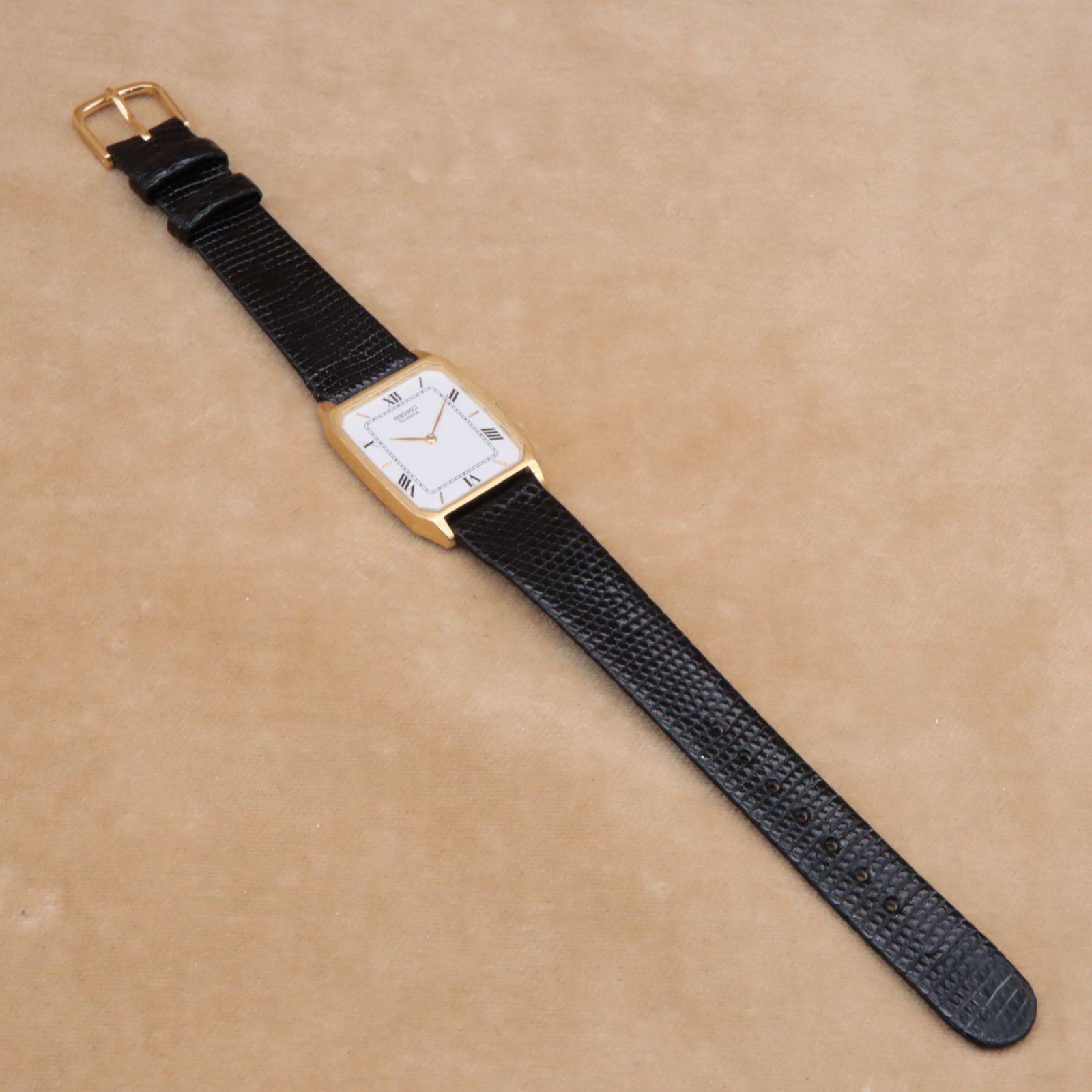 セイコー 5P30-5D30 SEIKO QUARTZ 白文字盤 ローマン タンク レクタン 