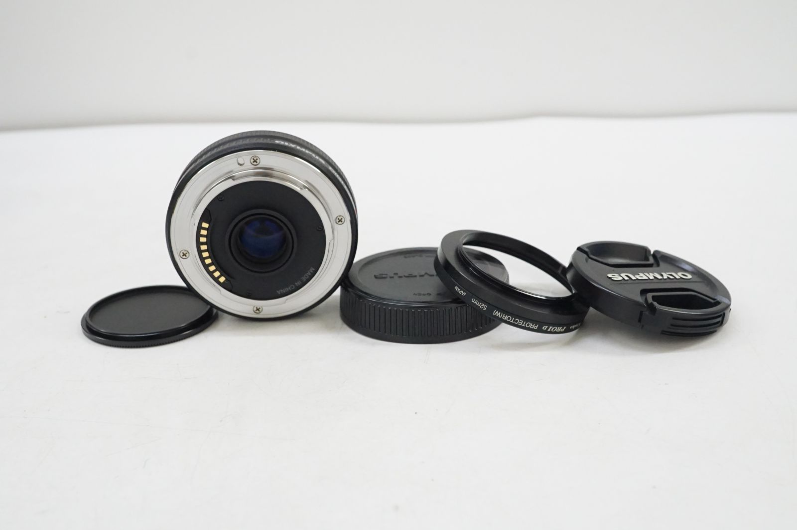 美品 OLYMPUS ZUIKO DIGITAL 25mm F2.8 パンケーキ C171651-2)OLYMPUS ZUIKO DIGITAL 25mm F2.8 パンケーキ レンズ フォー