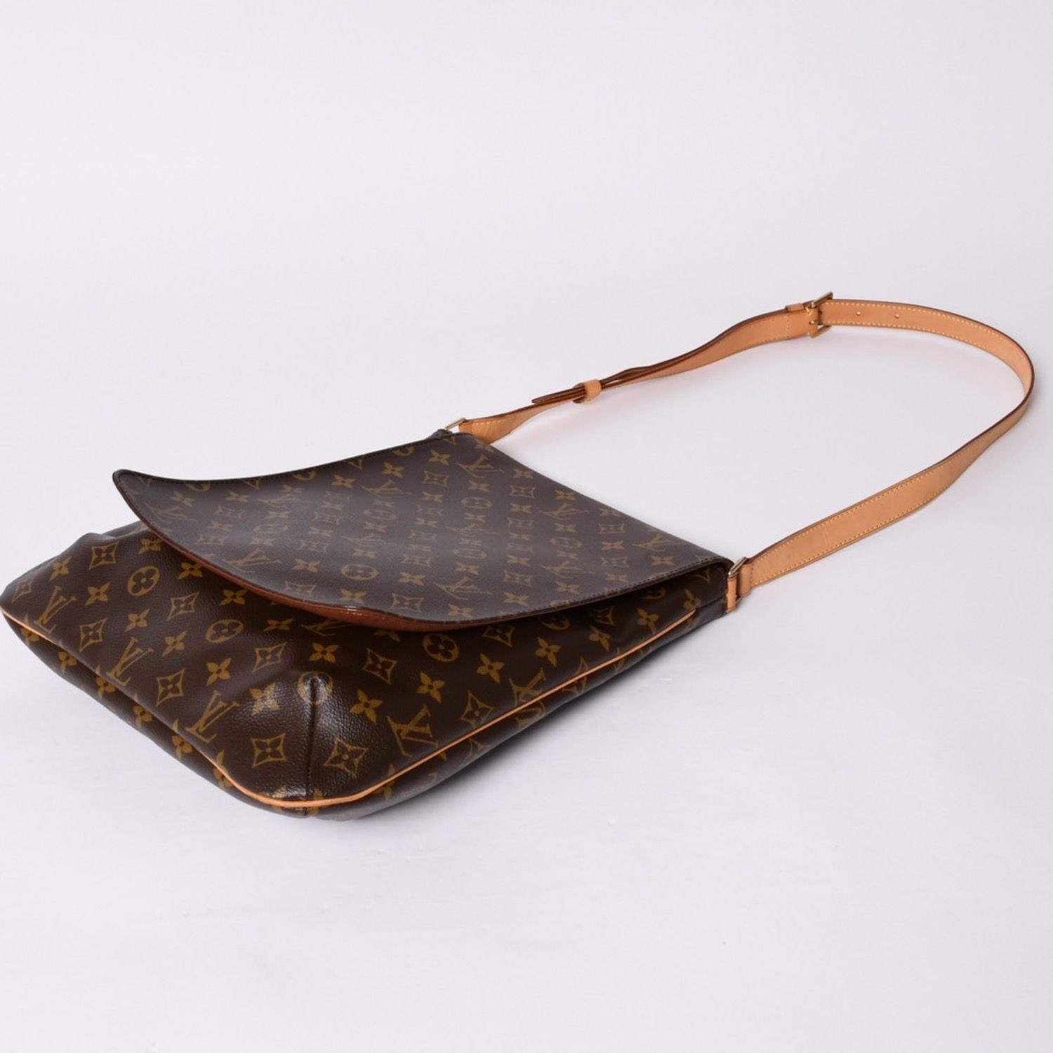 LOUIS VUITTON ルイヴィトン モノグラム ミュゼットサルサ ショルダー 