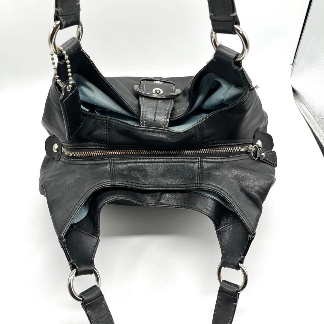 Coach Soho Leather Hobo Bag Black 2580 - メルカリ