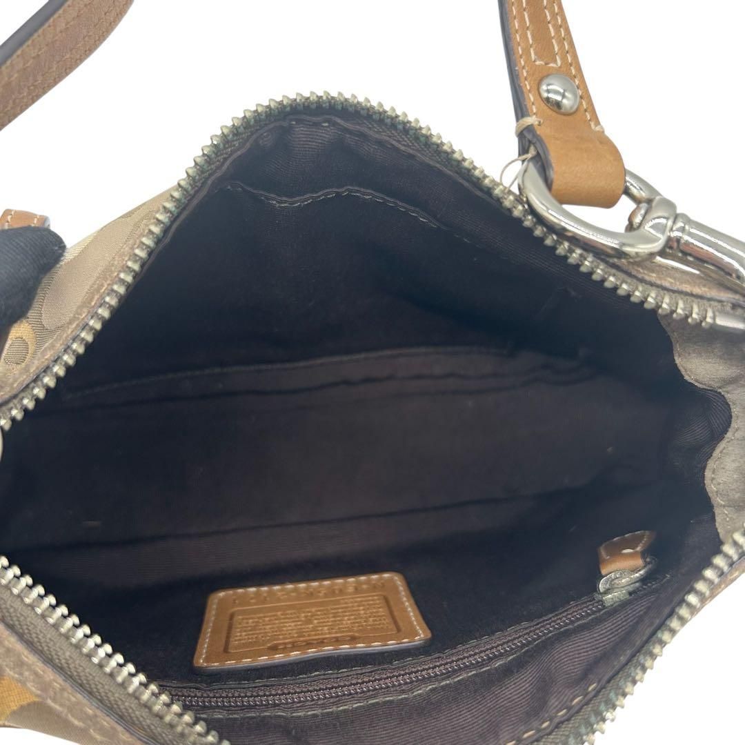 Coach Accessory Pouch Signature 2389 - メルカリ