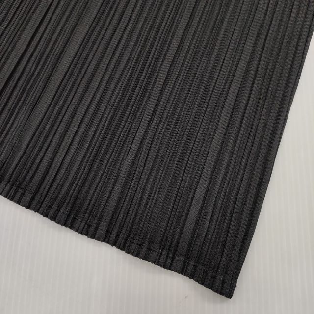 PLEATS PLEASE　スカート　黒　サイズ1（※補正あり）　HR1261 PLEATS PLEASE ISSEY MIYAKE PP63-JG611 プリーツ ロングスカート