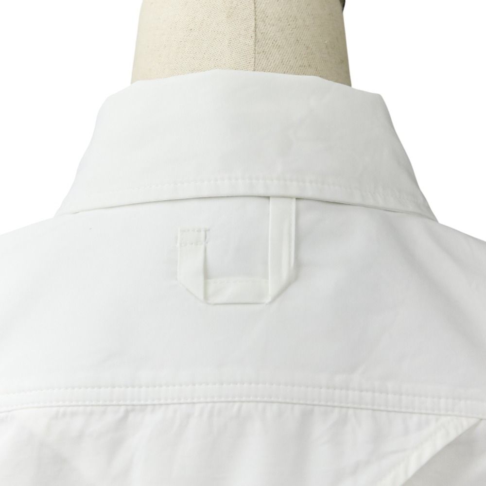美品 24SS JACQUEMUS ジャックムス フィッテット ハックレス オープンバック シャツ サイズ36 ホワイト レディース 古着 中古 USED 美品 24SS JACQUEMUS ジャックムス フィッテット ハックレス オープン