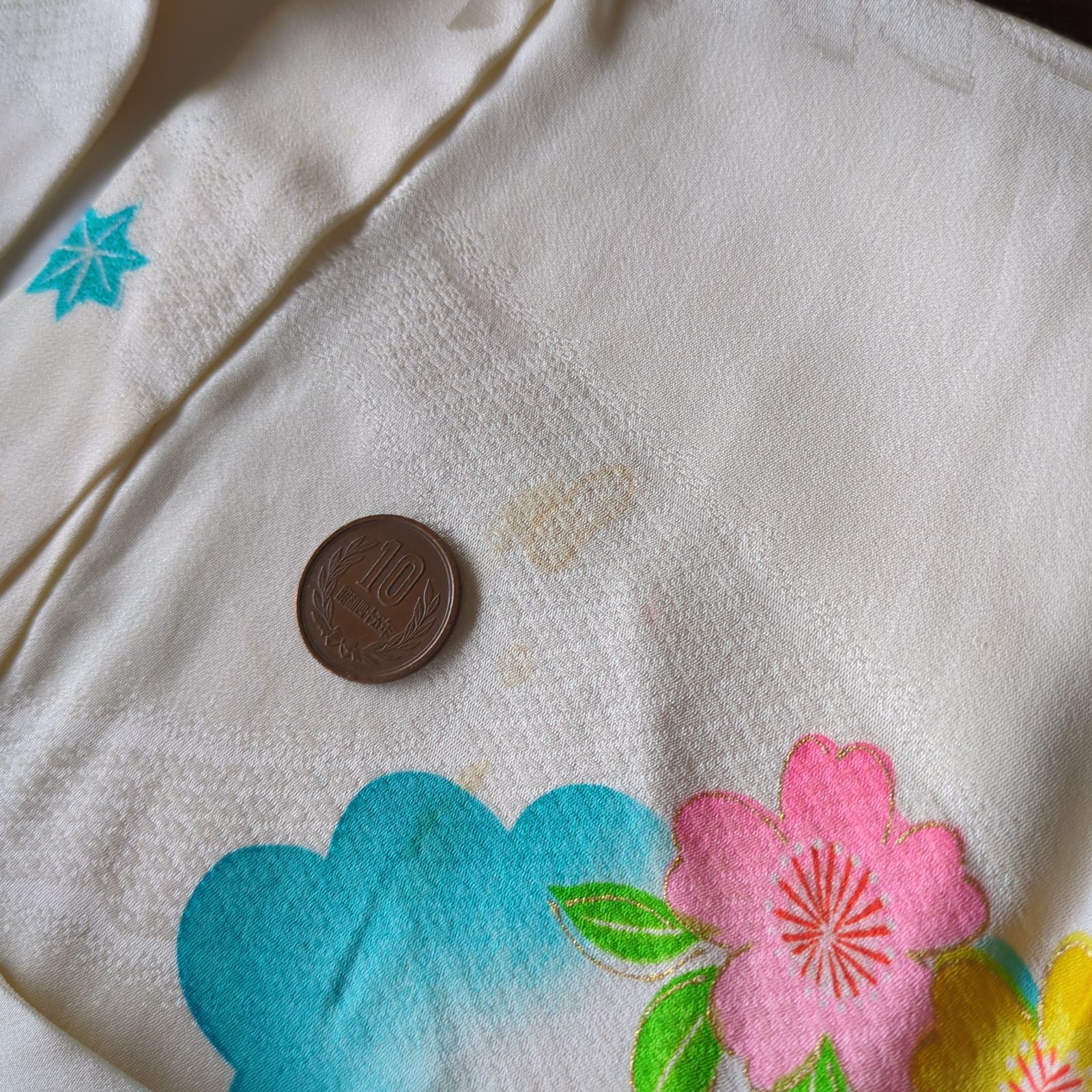 昭和レトロ七五三の御祝い着】「金駒刺繍入」 - メルカリ