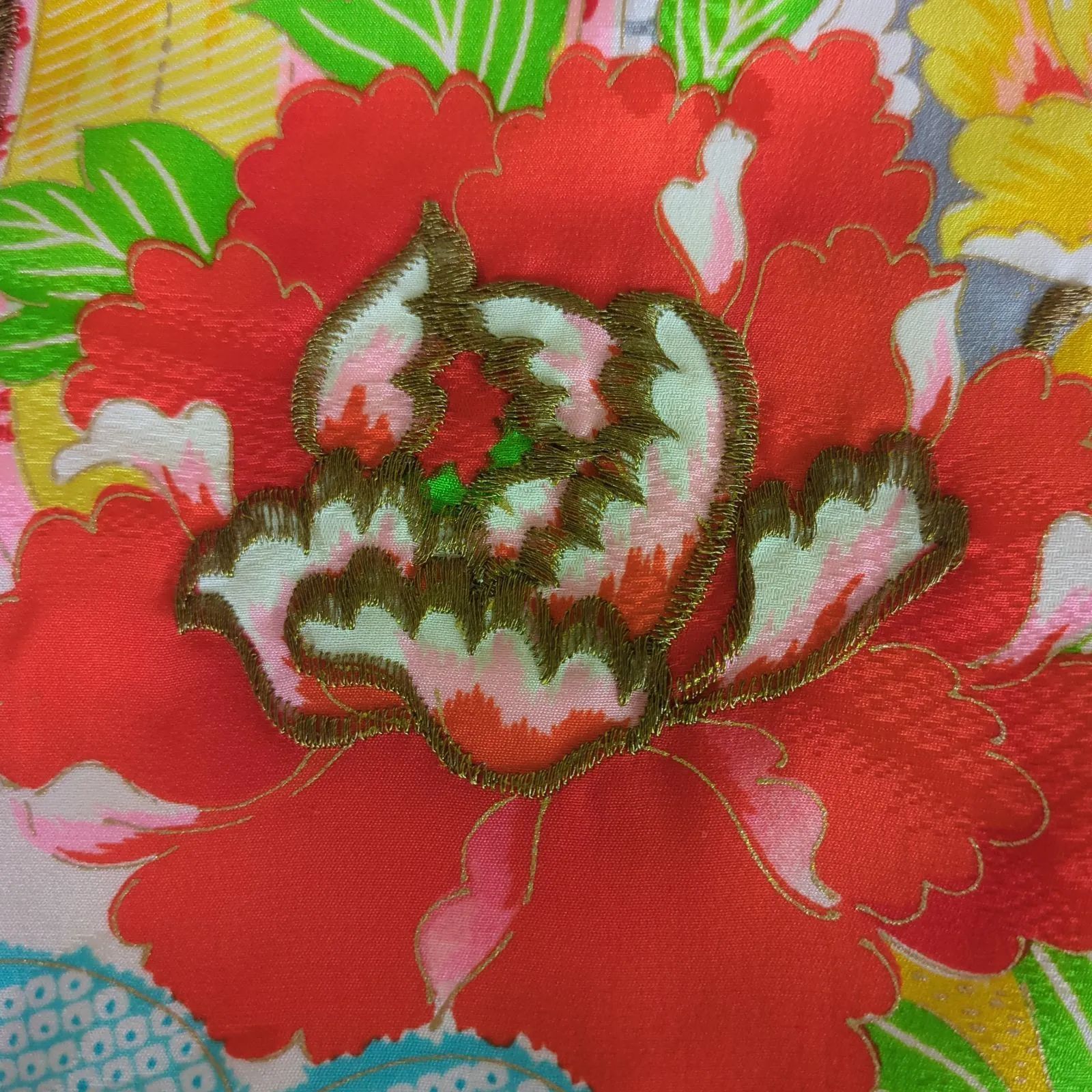 昭和レトロ七五三の御祝い着】「金駒刺繍入」 - メルカリ