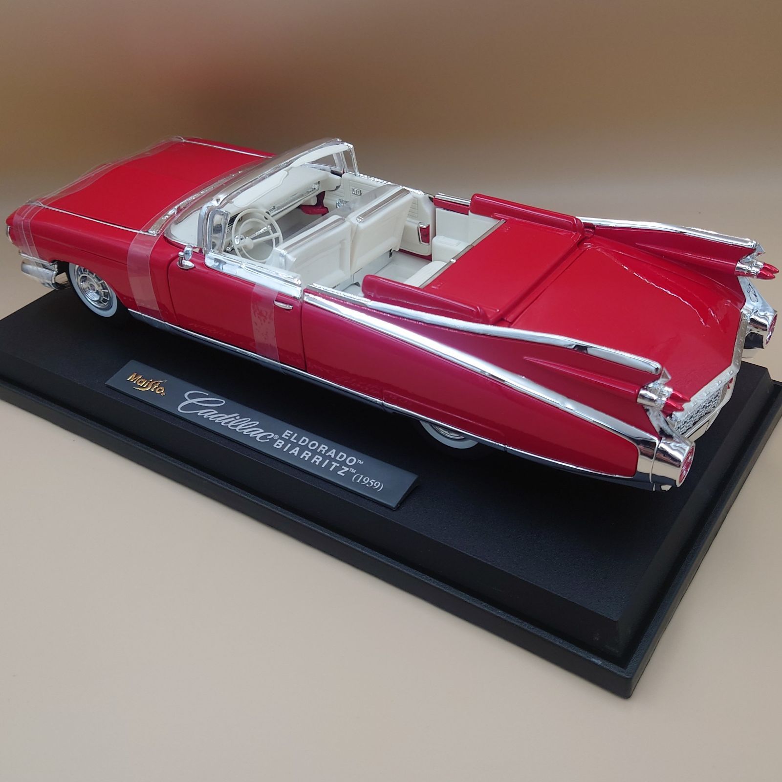マイスト キャディラック エルドラド ビアリッツ/1959 1/18 キャデラック エルドラド ビアリッツ 1959 レッド Maisto製ダイ