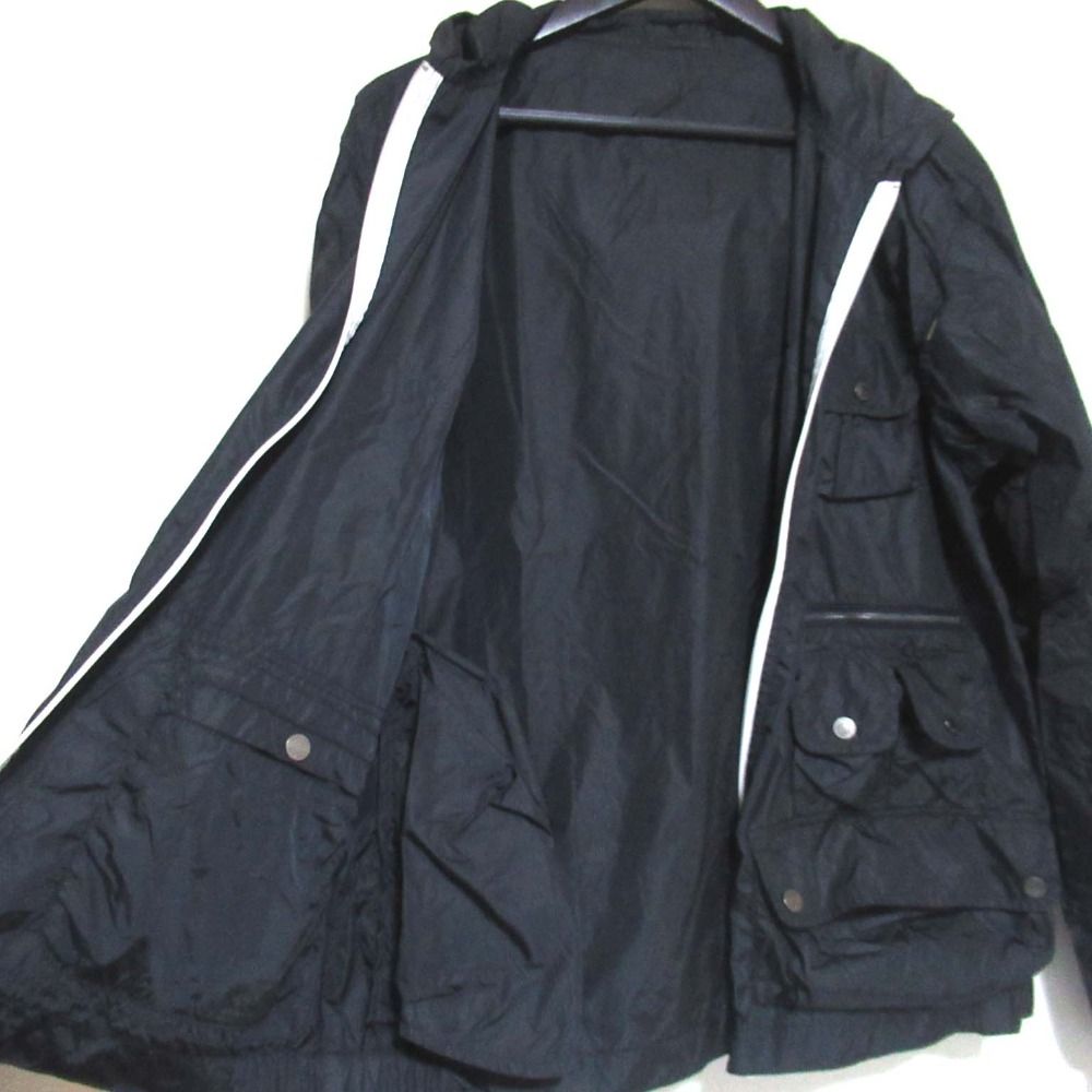 dunhill ダンヒルパッカブルナイロンパーカー　Mサイズ 美品 dunhill ダンヒル スリムフィット パッカブル ジップアップ