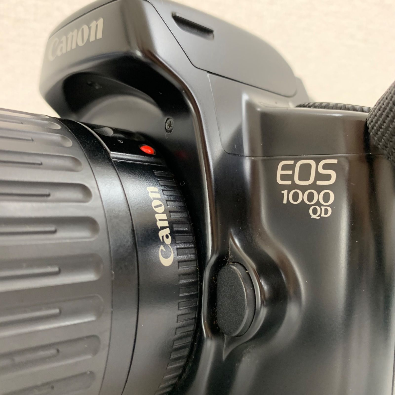 Canon EOS1000 QD フィルム一眼レフカメラ CS19 - メルカリ