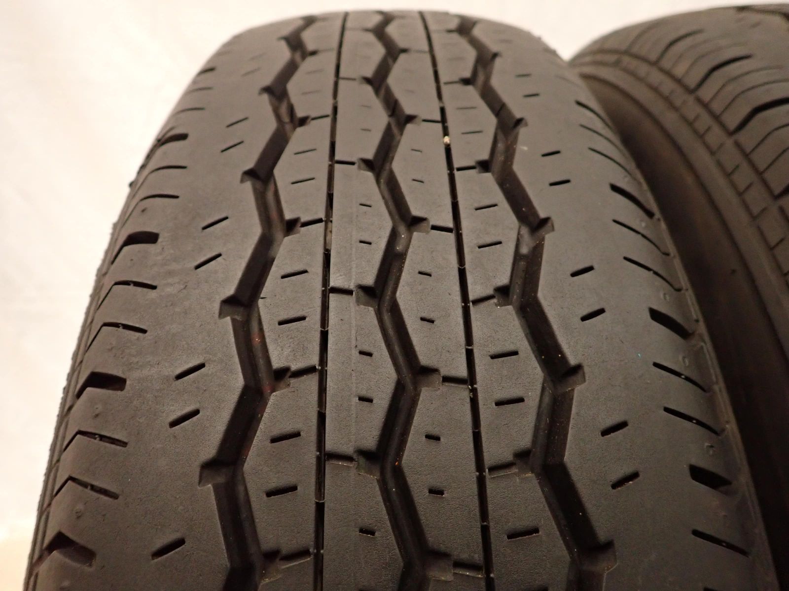 夏4本 会社宛 送料無料 195/80R15 107/105 LT ブリヂストン ECOPIA RD 