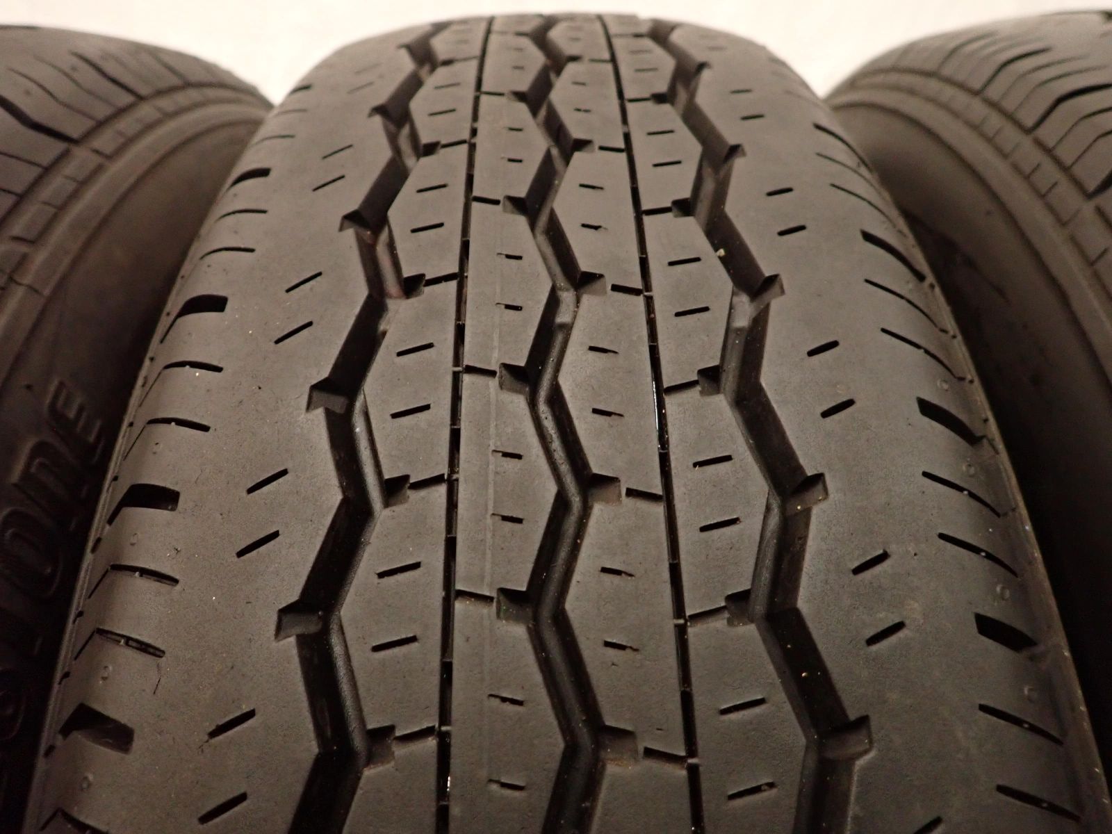 夏4本 会社宛 送料無料 195/80R15 107/105 LT ブリヂストン ECOPIA RD 