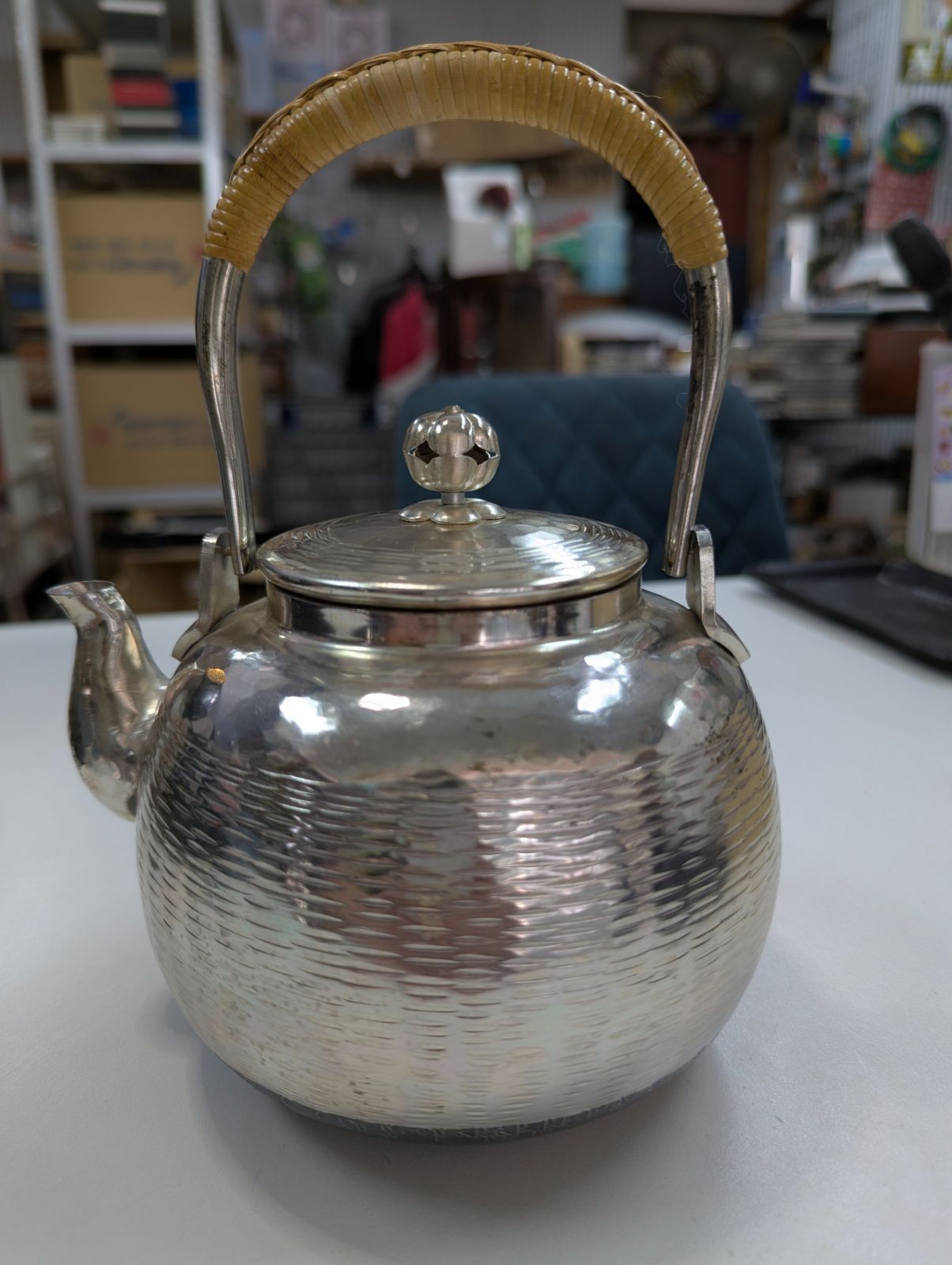 茶道具 銀瓶 湯沸 丸型 銀メッキ 5合 秀峰堂 新品未使用【