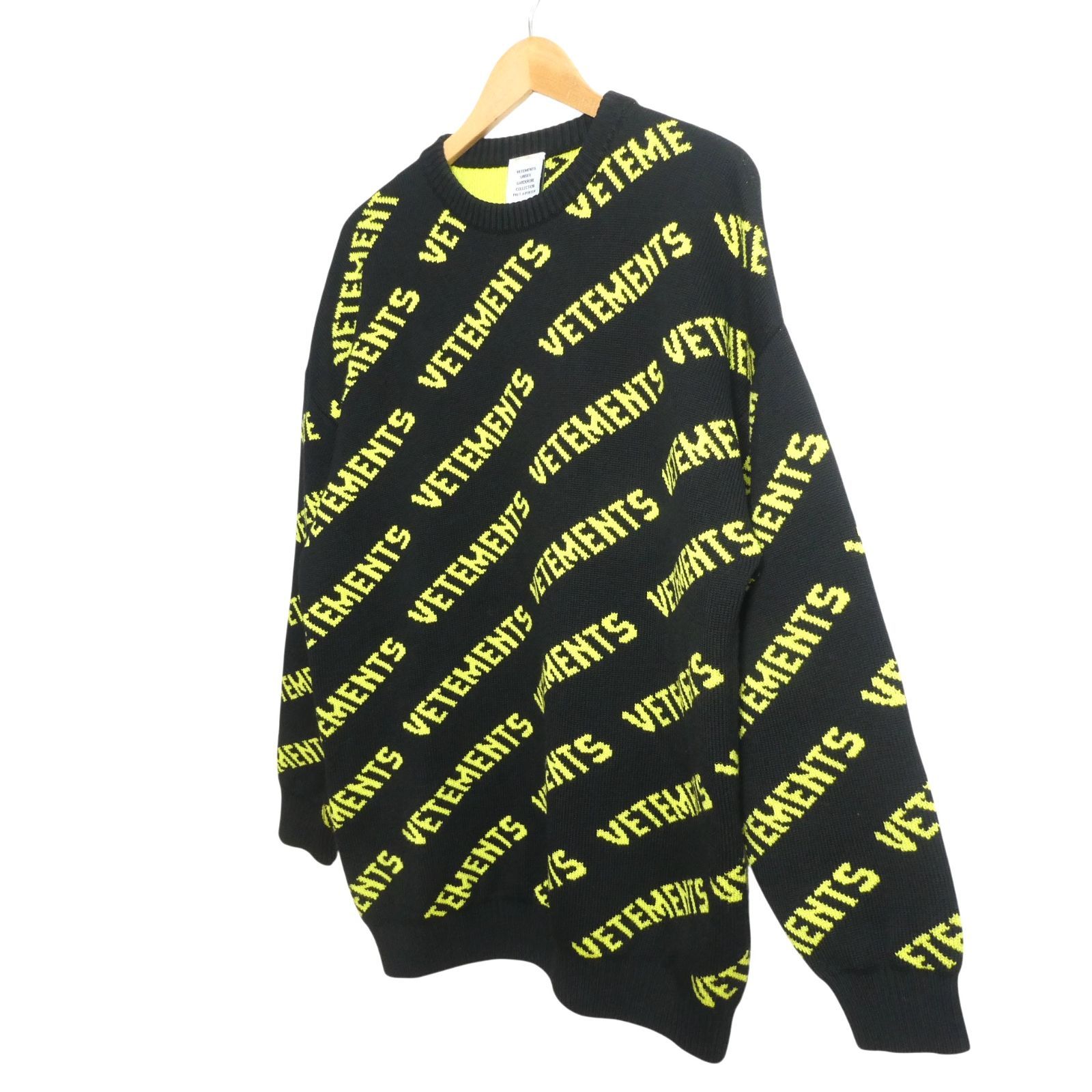 美品 VETEMENTS ヴェトモン モノグラム ロゴ 総柄 ジャガードニット 