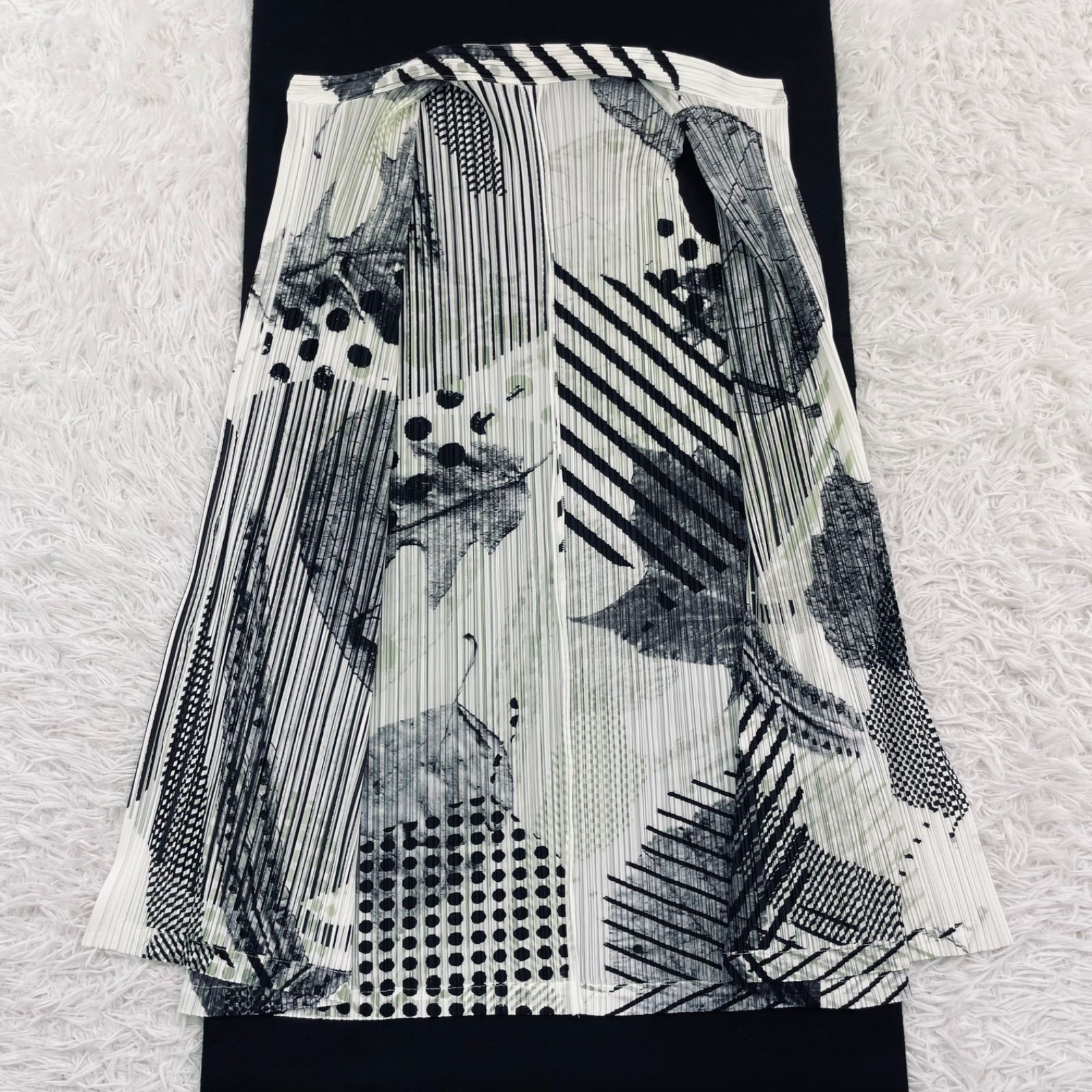PLEATS PLEASE/プリーツプリーズ、イッセイミヤケ、ノースリーブシャツ 