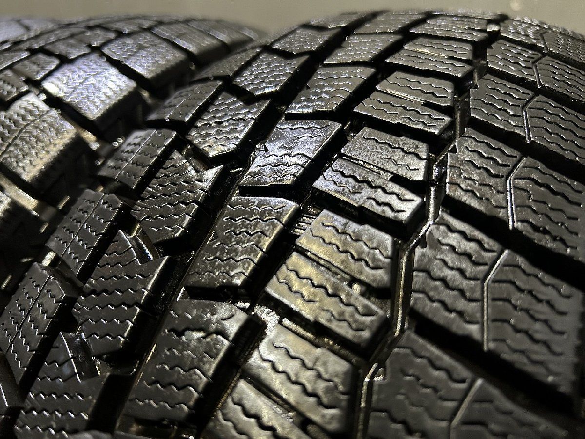 DUNLOP WINTER MAXX WM02 175/65R14 14インチ スタッドレス 4本 22年製 バリ溝 コルト ベリーサ デミオ bB ノート ヴィッツ等　(KTF492) DUNLOP WINTER MAXX WM02 175/65R14 14インチ スタッドレス 4本 22年製