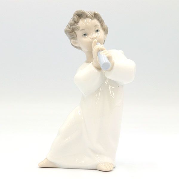 リヤドロ　天使　音楽　フルート リヤドロ LLADRO 可愛いフルート Angel with Flute 磁器 天使【yy