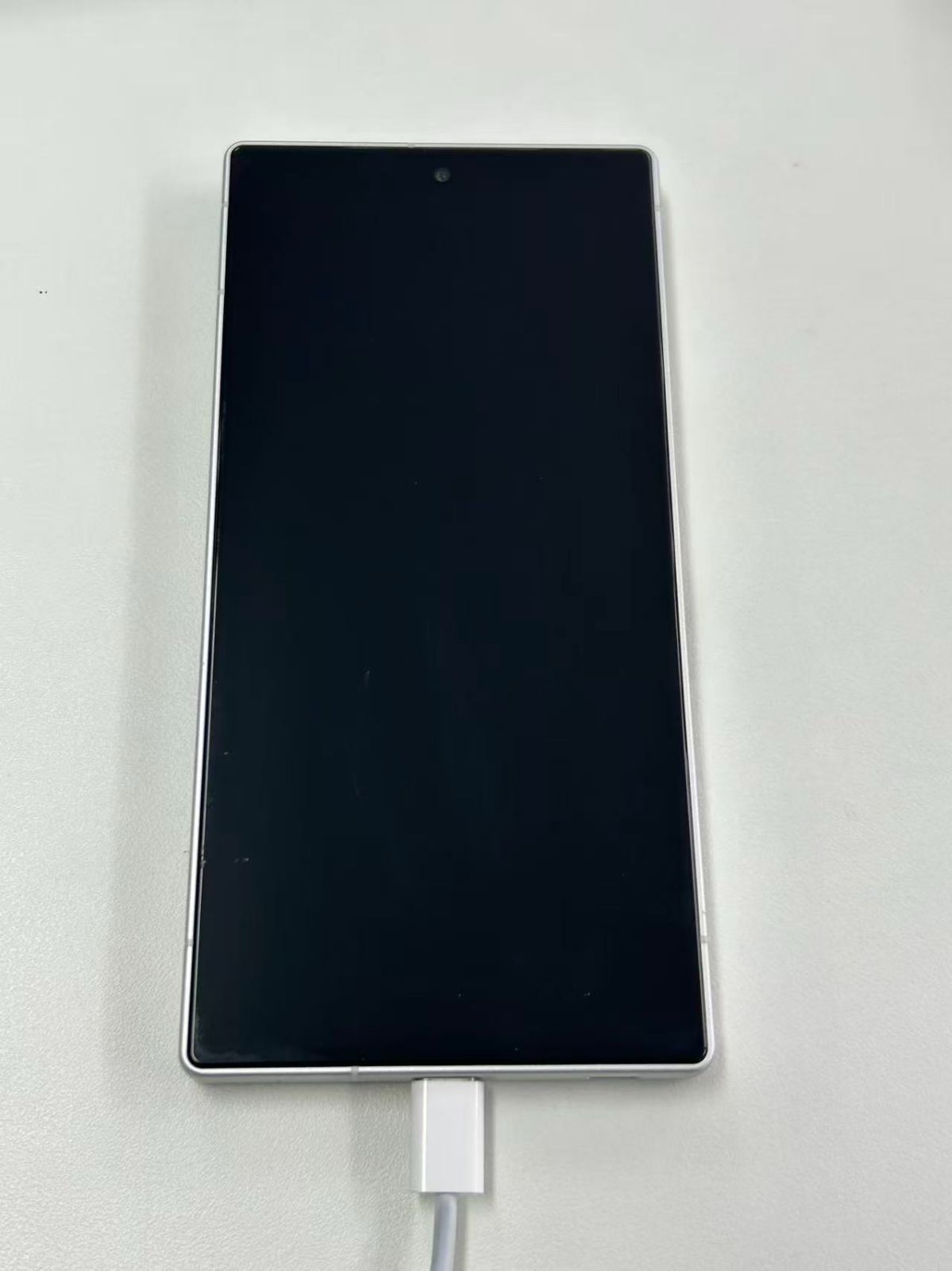 ジャンク】AQUOS R9 ホワイト 動作未確認 - メルカリ