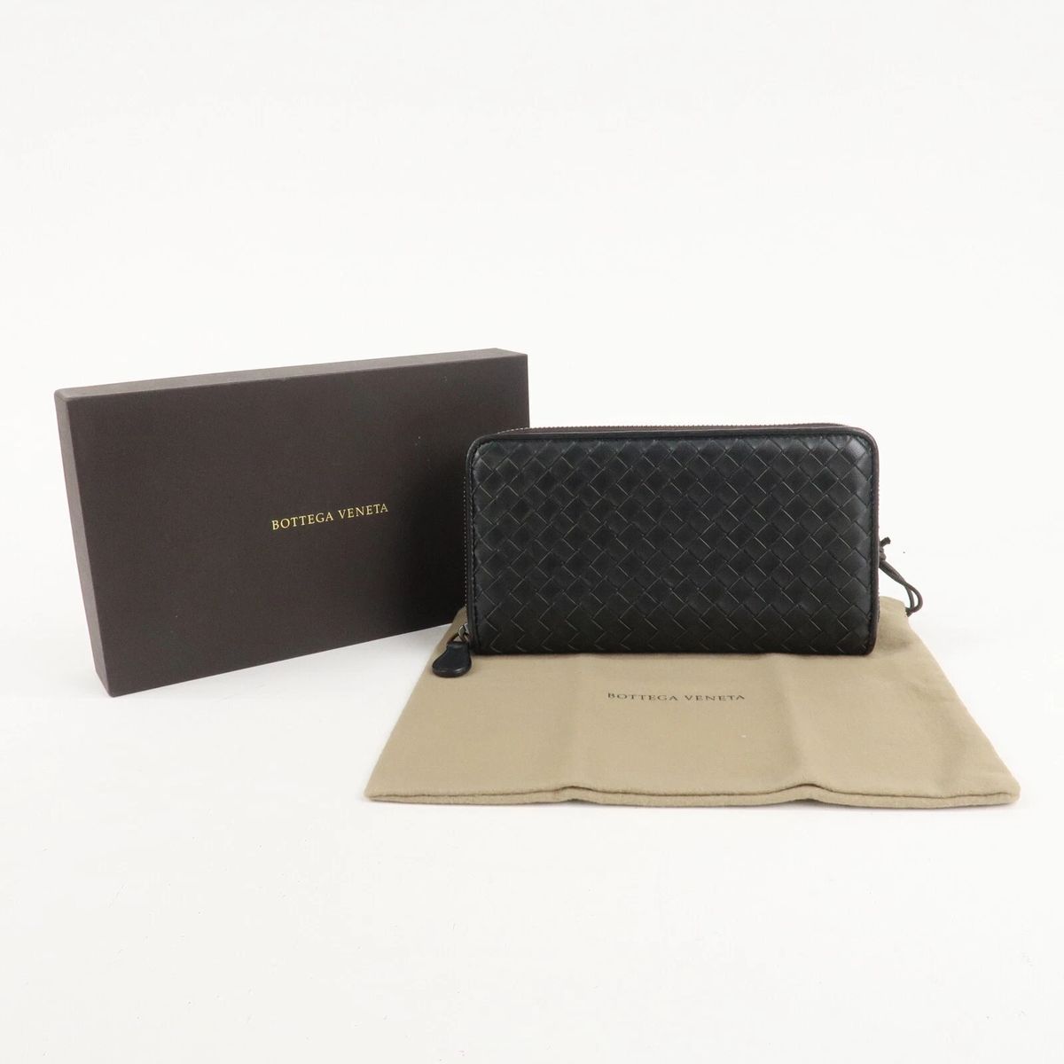 【美品】 Bottega Veneta ボッテガ・ヴェネタ イントレチャート ジップアラウンドウォレット 114076 ブラック/レザー BOTTEGA VENETA（ボッテガ・ヴェネタ） 超美品 ボッテガ ヴェネタ