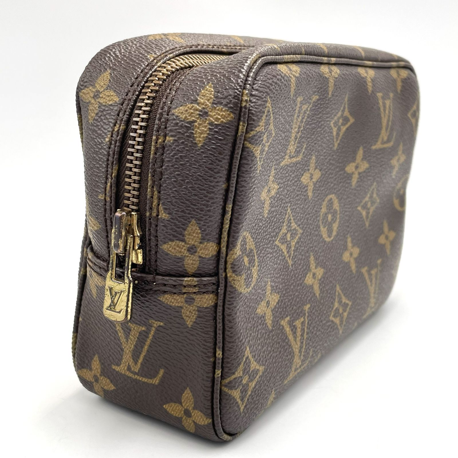 定番の上品ポーチ】LOUIS VUITTON ルイヴィトン モノグラム トゥルース 