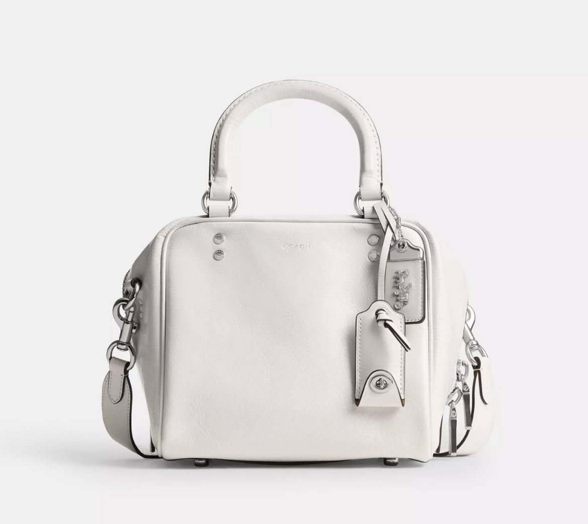 COACH コーチ キューブ ローグ バッグ 20☆人 - メルカリ