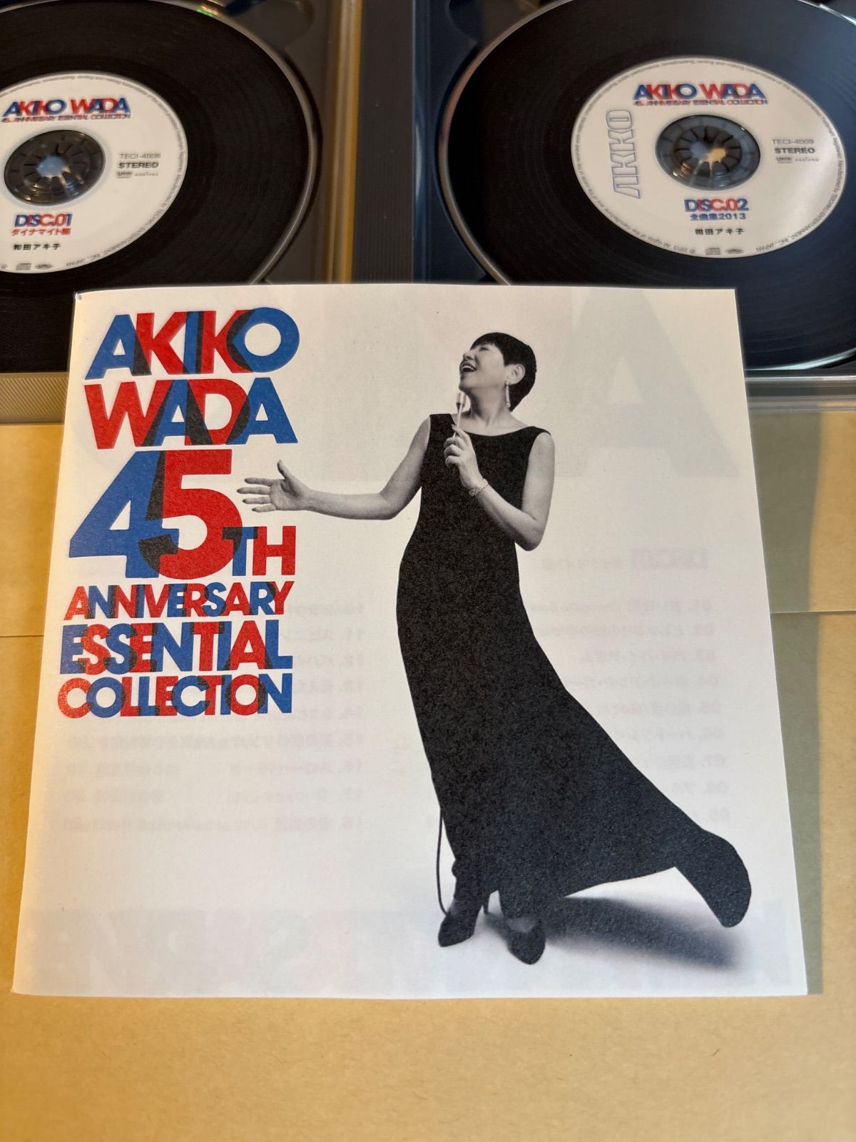 【中古】「非常に良い」［CD］ＡＫＩＫＯ　ＷＡＤＡ　４５ｔｈ　ＡＮＮＩＶＥＲＳＡＲＹ　ＥＳＳＥＮＴＩＡＬ　ＣＯＬＬＥＣＴＩＯＮ AKIKO WADA 45th ANNIVERSARY ESSENTIAL COLLECTION - 和田アキ子
