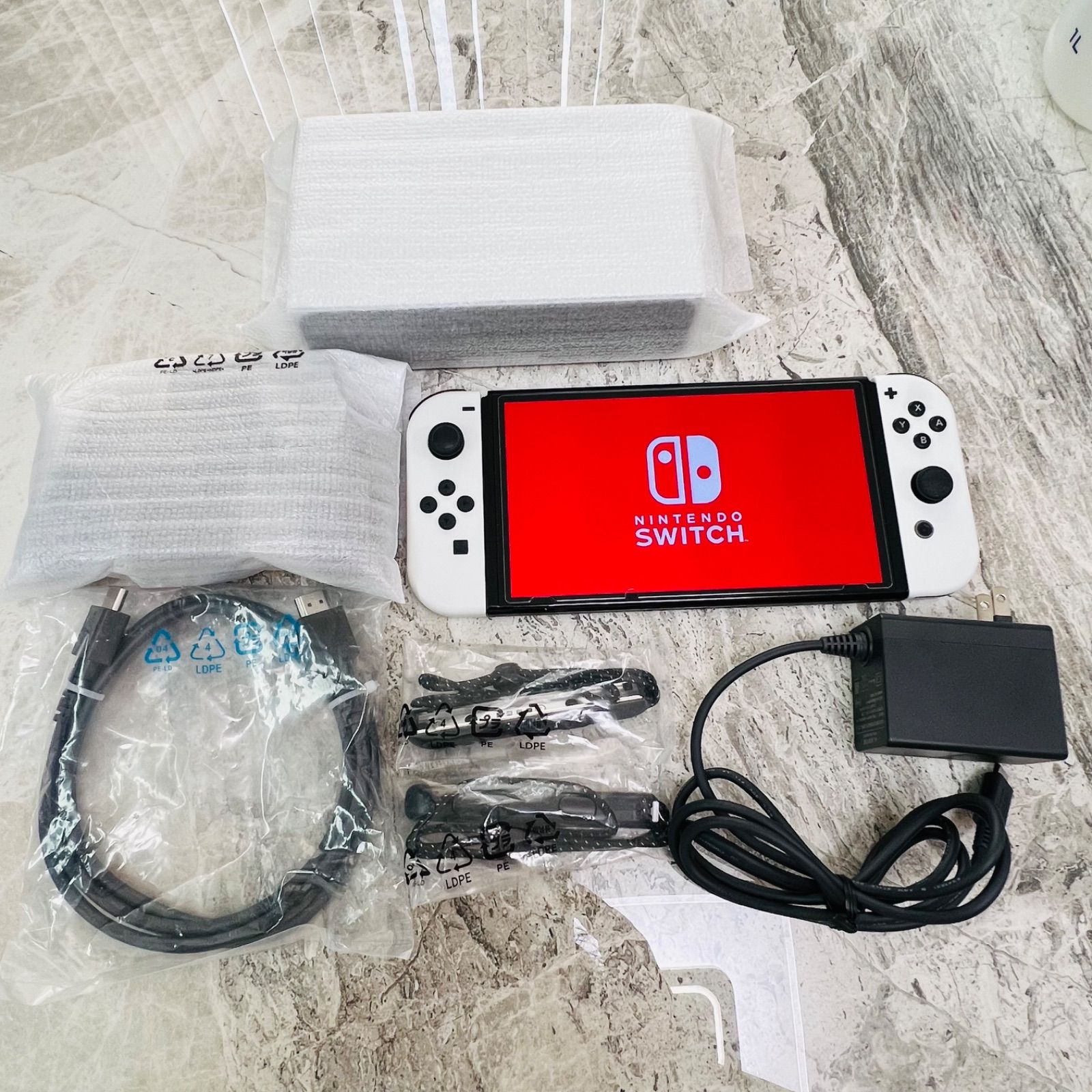 Nintendo switch 有機ELモデル 2024年製 - メルカリ